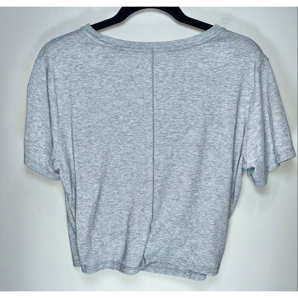 Nike dri fit cropped tee shirt size large - Picture 2 of 3